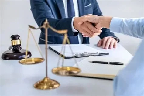 How to Choose the Right Lawyer for Your Case – Expert Tips for Clients