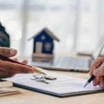 What to Know Before Signing a Lease Agreement – Essential Legal Advice
