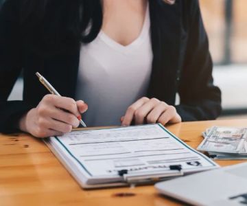 What to Know Before Signing a Lease Agreement | Barber Law Hub