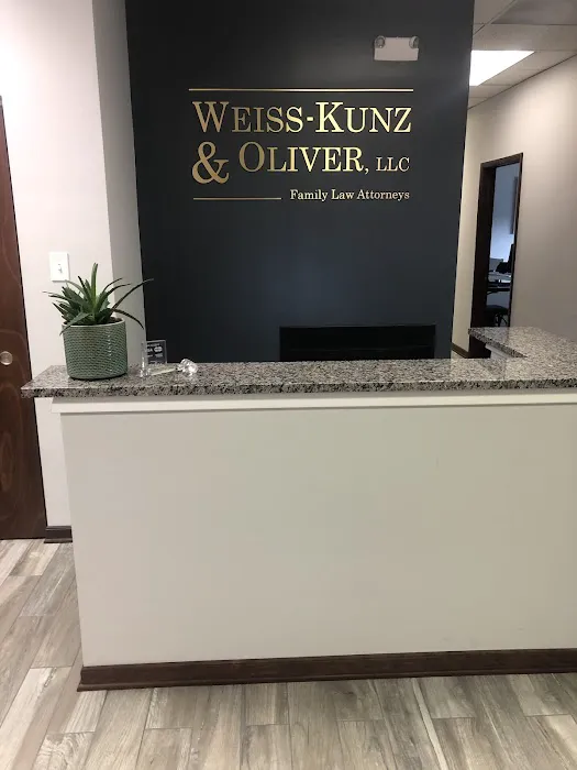 Weiss-Kunz & Oliver Picture 1
