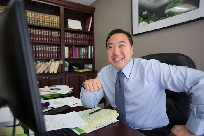 Kevin T. Yen of Strom Yen Injury Attorneys Picture 8