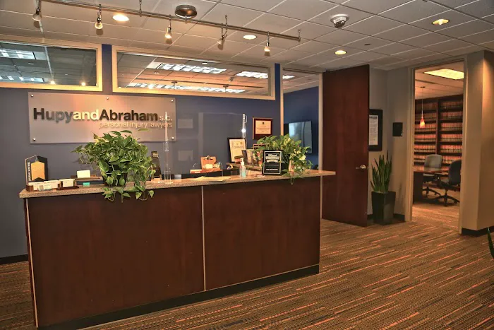 Hupy and Abraham Picture 8