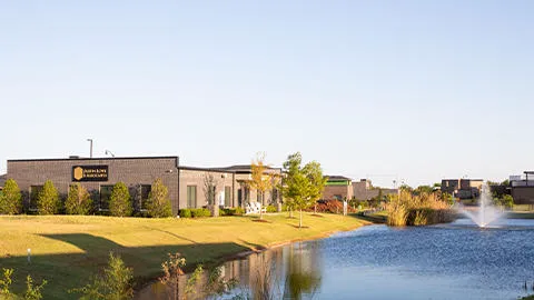 Justin Lowe & Associates Picture 2