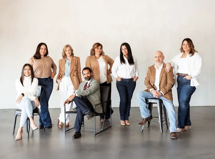 Mariano Acuña and Associates Picture 3