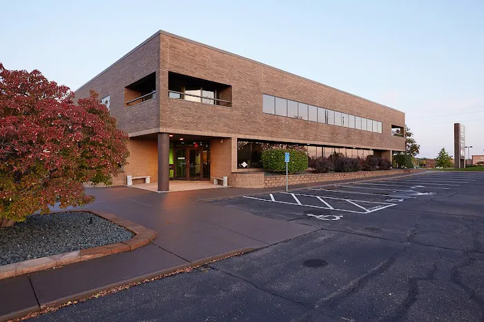WASHINGTON DRIVE EXECUTIVE CENTER Picture 1