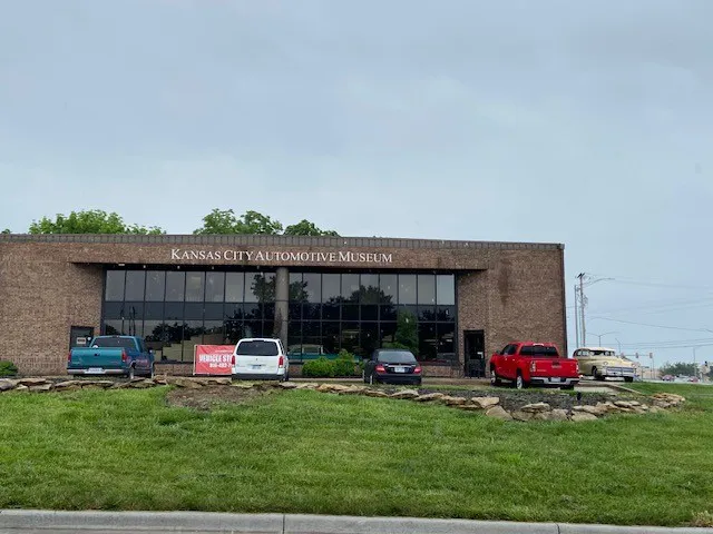 EDELMAN & THOMPSON | Accident, Injury & Death Lawyers in Olathe, KS Picture 3