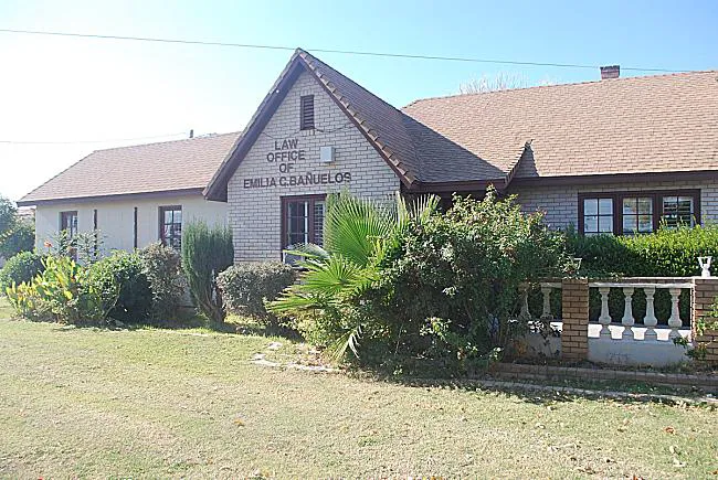 Banuelos Law Office Picture 3