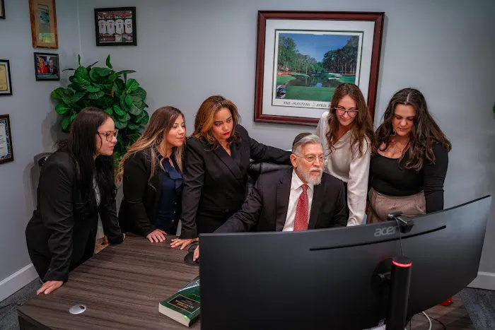 The Law Offices of Robert David Malove Picture 9