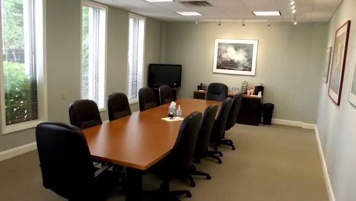 Peter Thompson & Associates Picture 1