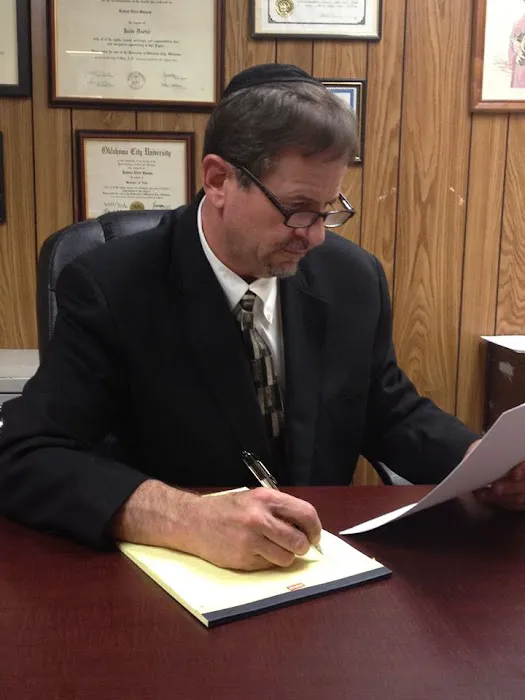 Robert Eliot Sisson P.L.L.C. Attorney at Law Picture 3