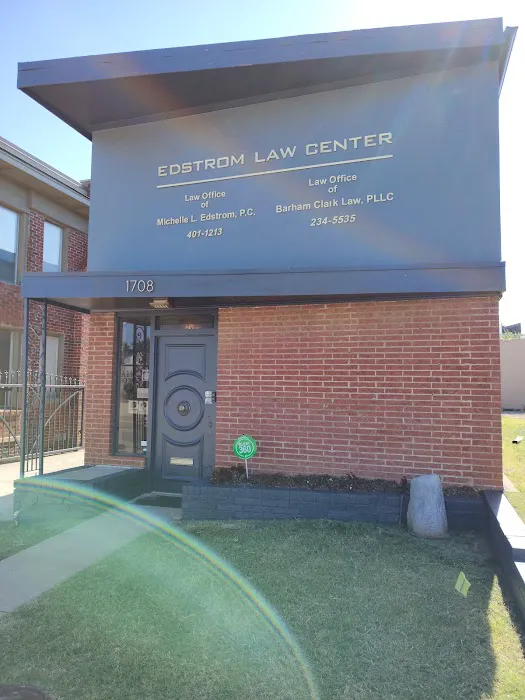 Law Office of Michelle L Edstrom Picture 2