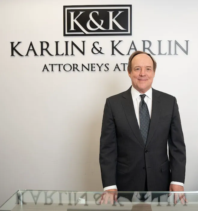 Abogados Karlin Picture 6