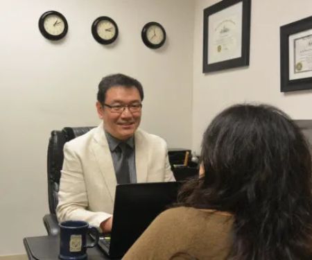 Francis Law Center - Madison Immigration Lawyer/ Abogados de Inmigración Jae Francis