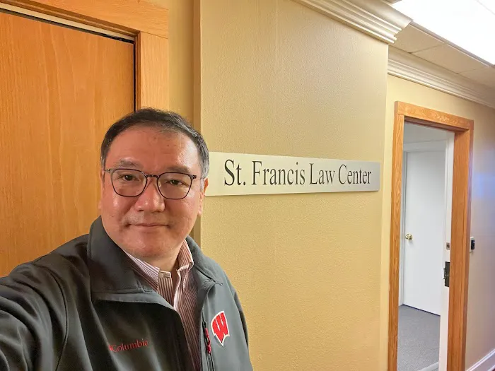 Francis Law Center - Madison Immigration Lawyer/ Abogados de Inmigración Jae Francis Picture 2