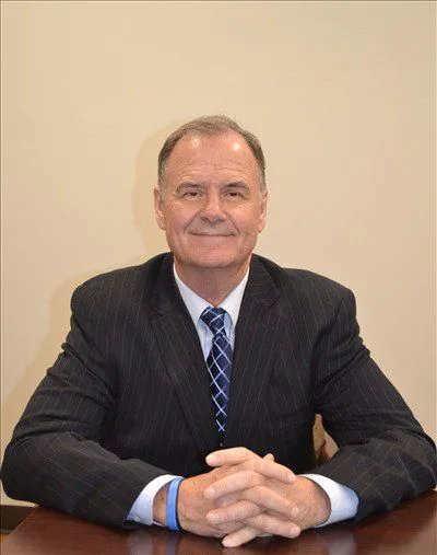 Larson Latham Huettl Attorneys Picture 2