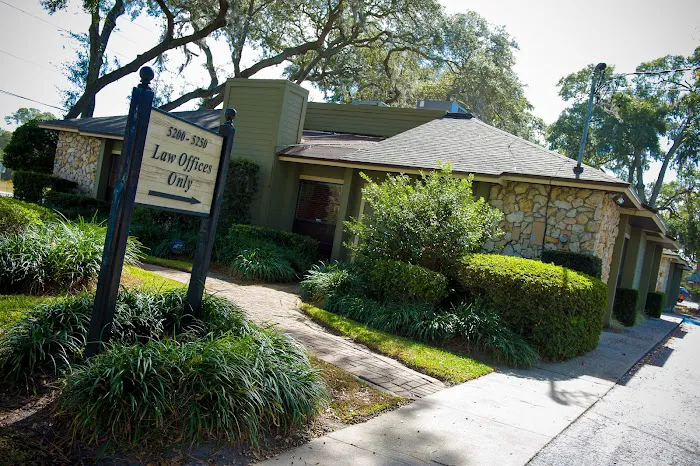 The Law Offices Of John Edward Jones, PA. Picture 1