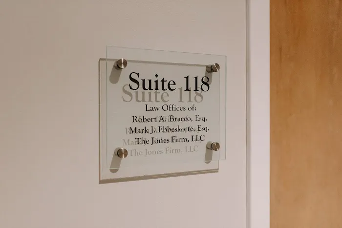The Jones Firm - Car Accident Lawyer & Personal Injury Attorney Picture 5