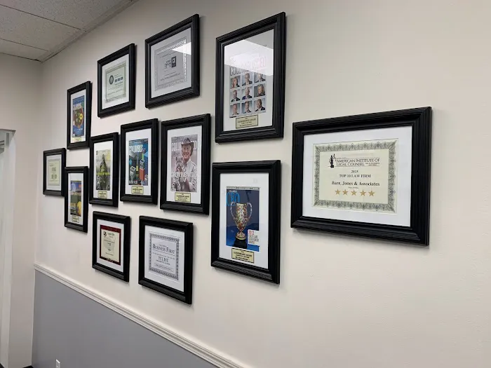Barr, Jones and Associates LLP Picture 3