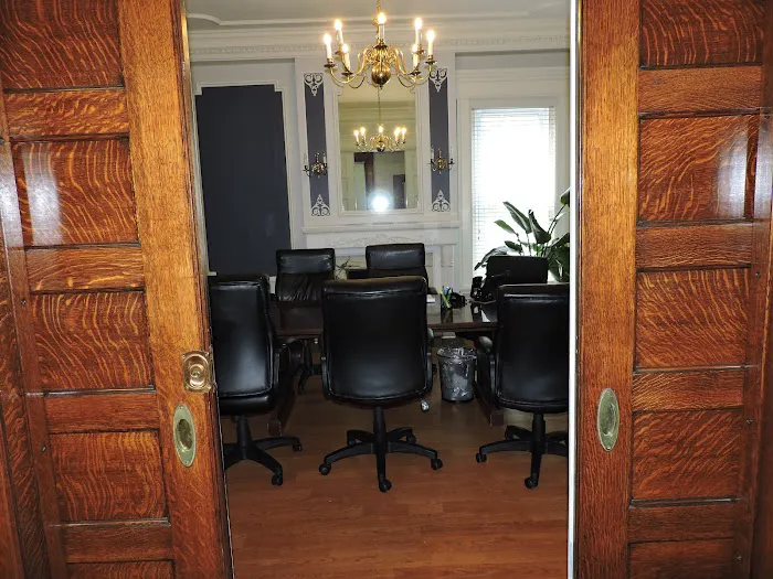Charles E. Smith Immigration Law Office Picture 4