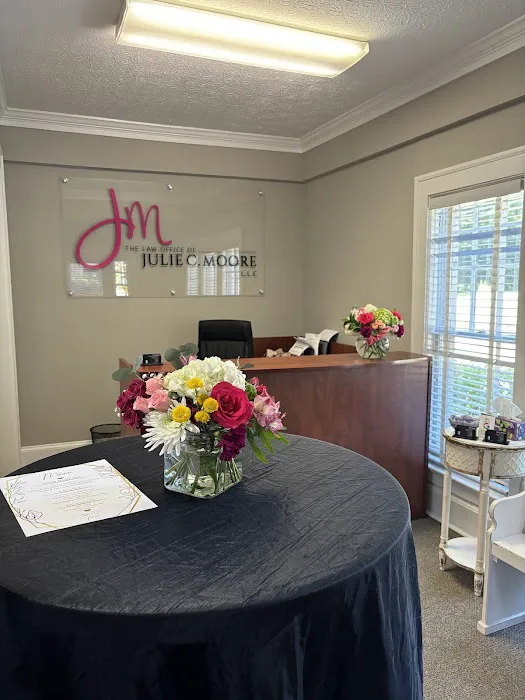 The Law Office of Julie C. Moore, L.L.C. Picture 3