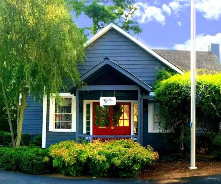 AKERS & WOODS, LLC