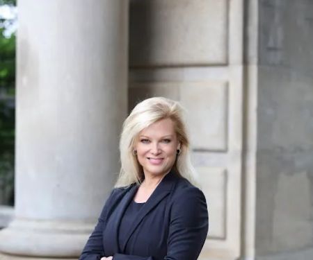 Lisa L Wells LLC