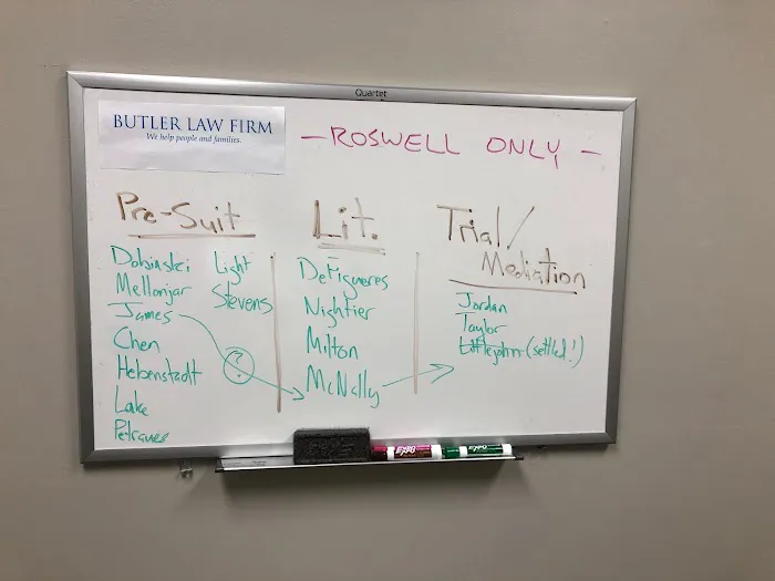 Butler Kahn - Personal Injury Attorneys Picture 8