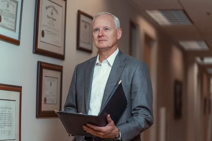 Kuck Baxter - Immigration Lawyer Picture 1