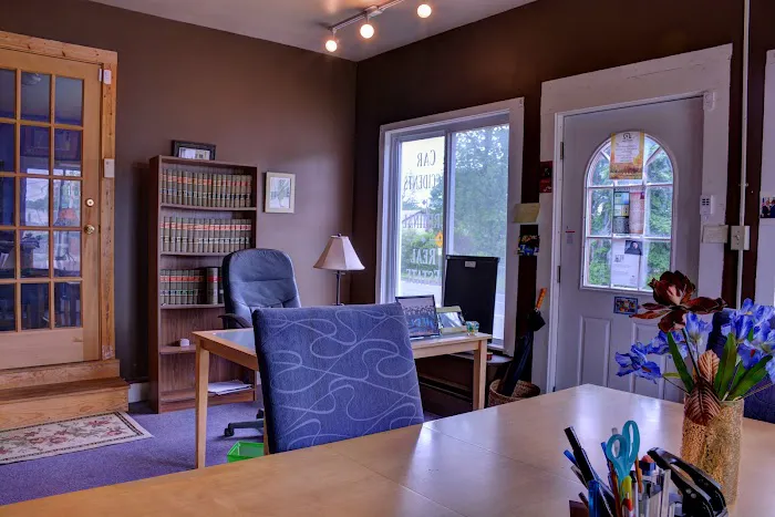 Shawn Council Law Firm, local attorney for car, truck accidents, business law, trademarks, HOA disputes, bylaws. Picture 1