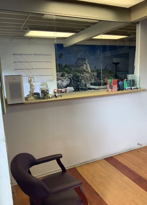 Law Office of Peter M. Lively Picture 8