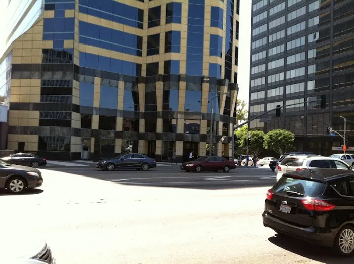 Law Office of James B. Lewis Picture 3