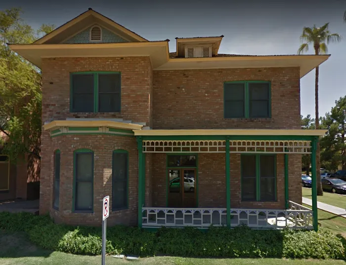 Sternberg Law Office Picture 3
