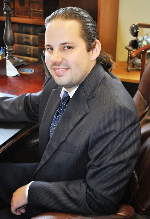 Chris Colavecchio Attorney Picture 4