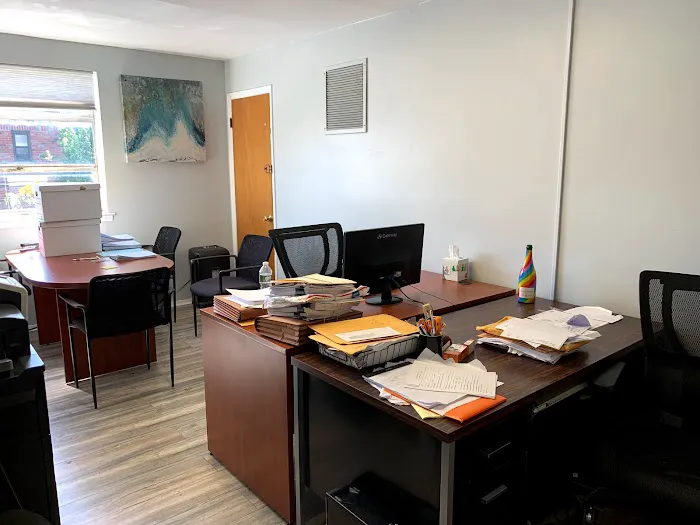 Law Offices of Jayson Lutzky Picture 1