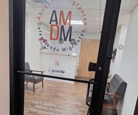 Abogados Migrantes Defendiendo Migrantes