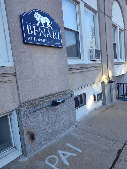 Benari Law Group Picture 2