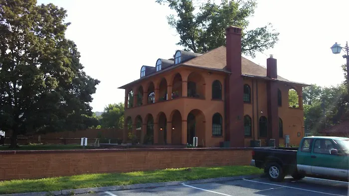Crisp and Associates, LLC Picture 1