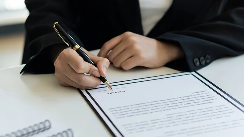 A Step-by-Step Guide to Writing a Will: Everything You Need to Know