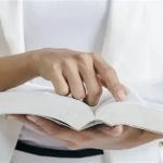 Legal Guide to Managing Remote Board Meetings: Rules, Liability & Minutes