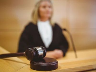 Legal Guide to Producing and Distributing Your First Podcast: Licensing & Contracts