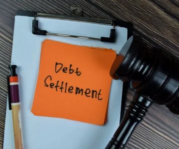 How to Legally Handle a Debt Settlement Offer