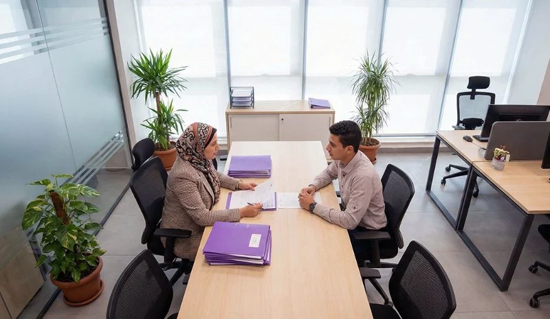 Legal Guide to Hiring Your First Employee: Contracts, Compliance & Liability